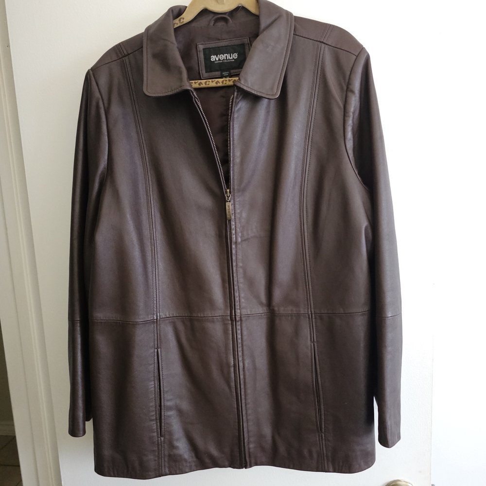 Avenue Women's Rich Brown Leather Jacket